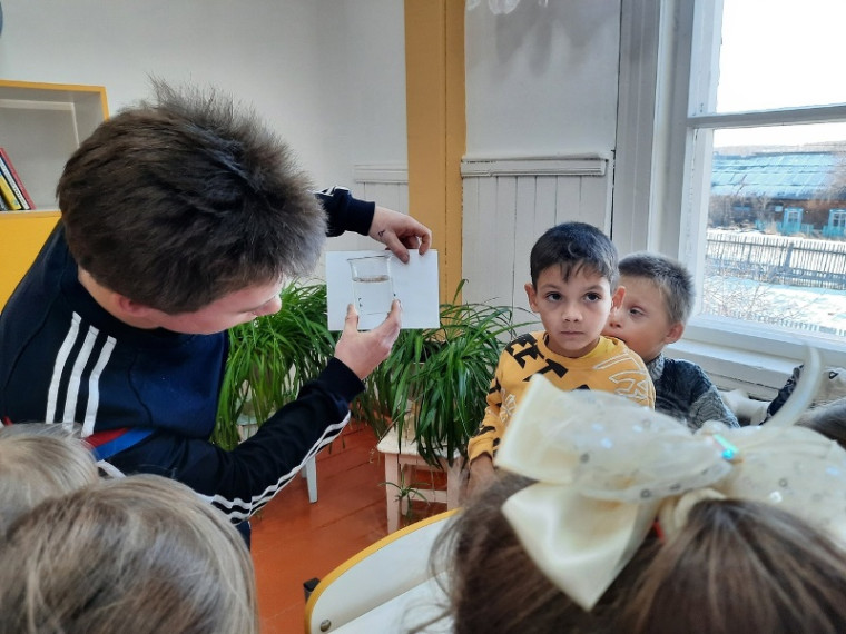 Опыт со стеклом и водой.